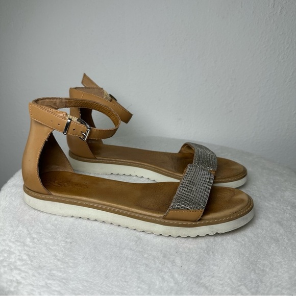 Anthropologie Liendo by Seychelles Athens
Sport Sandals Tan And Silver - Picture 4 of 13
